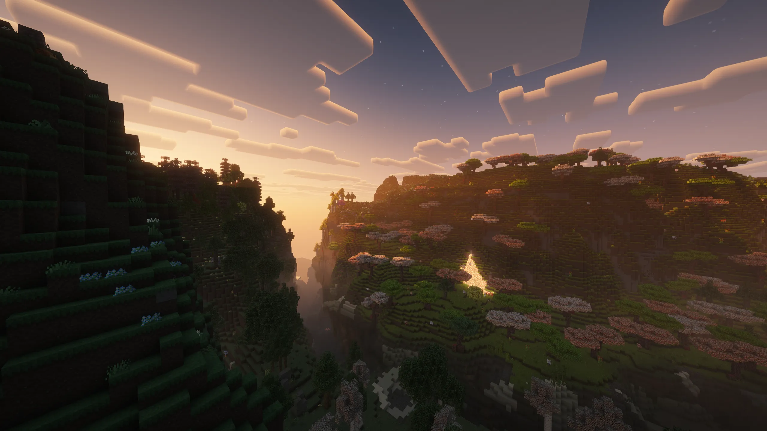 Minecraft cave and foliage screenshot